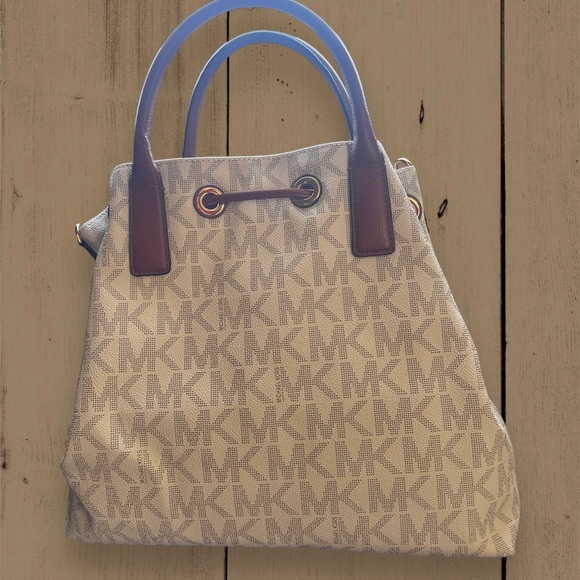 NWT MICHAEL KORS Camden Large Drawstring Satchel Bag - Vanilla - Picture 2 of 11